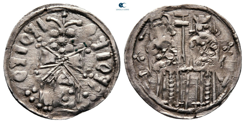 Stefan Uroš V AD 1355-1371. 
Dinar AR

17 mm, 0,76 g

Two crowned figures s...