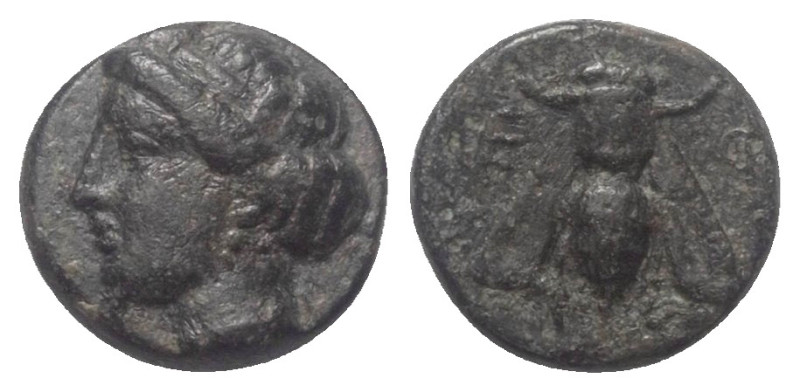 Ionien. Ephesos.

 Bronze. Um 375 v. Chr.
Vs: Kopf der Tyche mit Mauerkrone l...