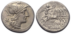 P. Maenius Antiaticus.

 Denar (Silber). 132 v. Chr. Roma.
Vs: Kopf der Roma mit geflügeltem Greifenkopfhelm rechts, im Feld links Wertzeichen.
Rs...