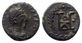 Römische Kaiserzeit.

Theodosius II. (402 - 450 n. Chr.).

Minimus (2.5 Nummi). Konstantinopel.
Vs: DN THEODOSIVS PF AVG. Büste mit Diadem rechts...