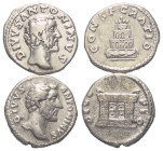Römische Münzen - Lots. Kaiserzeit.


Lot (2 Stück, Silber): Denare des Antoninus Pius (138 - 161 n. Chr.).

Sehr schön.

Verkauft wie besehen,...