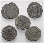 Römische Münzen - Lots. Kaiserzeit.


Lot (5 Stück): Spätrömische Bronzen.
Unter anderem: Constantinus I. (307 - 337 n. Chr.), Licinius I. (308 - ...