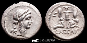 Julius Caesar Silver Denarius 3,66 g, 18 mm Hispania 46-45 B.C. nEF