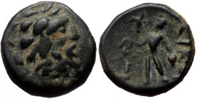 Bronze Æ
Lycaonia, Iconium, 1st century BC, Laureate head of Zeus right / ΕΙΚΟΝΙΕΩΝ Perseus standing left, harpa in raised right hand and head of Med...