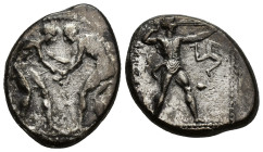 Pamphylia, Aspendos, AR Stater (21mm, 10.68 g) (ca. 380-330 BC) - Two wrestlers grappling / ΕΣΤΦΕΔΙΙΥΣ Slinger to right, triskeles in field