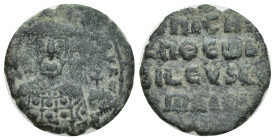 Nicephorus II Phocas (963-969 AD) Constantinople AE Follis (21mm, 5.00 g) Obv: + hICIFR b-ASILEV RW, crowned bust of Nicephorus facing, holding cross-...