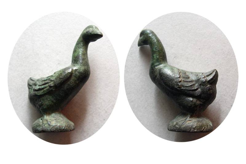 ROMAN EMPIRE. Circa 2nd.-3rd. Century AD. Small Bronze Statue of a Bird (52.20 g...