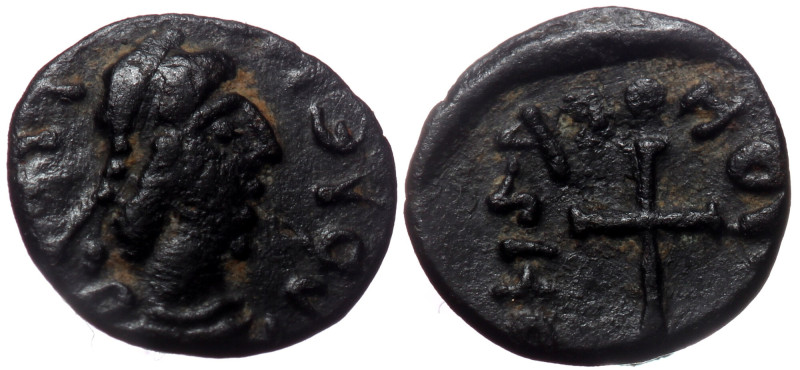 Vandals, Uncertain (5th century) AE Nummus (Bronze, 0,49g, 9mm) Vandals, Uncerta...