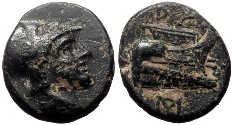 Kings of Macedon, Demetrios I Poliorketes, AE, (Bronze, 3.74 g 15 mm), Circa 300...