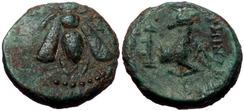 Ionia, Ephesos. AE, (Bronze, 2.16 g 13 mm), Circa 4th Century BC. Uncertain magi...