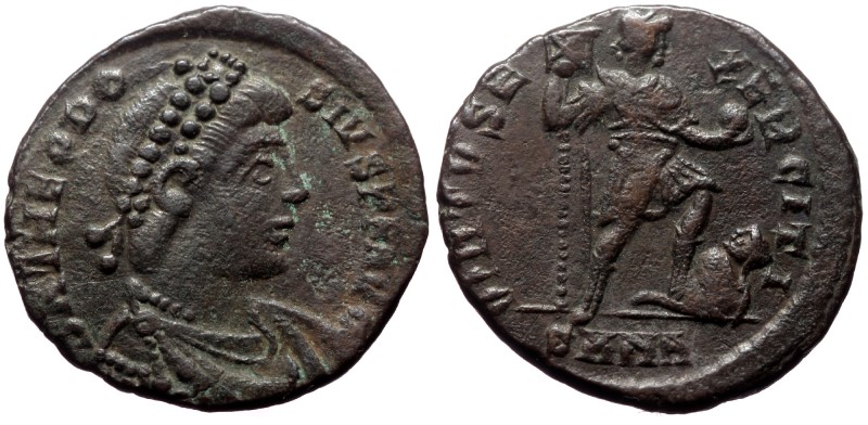 Theodosius I (379-395). AE. (Bronze, 5.51 g. 12 mm.) Nicomedia. Theodosius I (37...