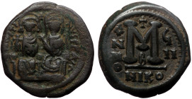 Justin II and Sophia, AE, Follis. (Bronze, 13.19g, 27mm) Constantinople. 565-578 AD.