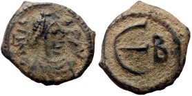 Tiberius II Constantine, AE, Pentanummium (Bronze, 6.47 g. 20 mm.) Constantinople, 578-582 AD.