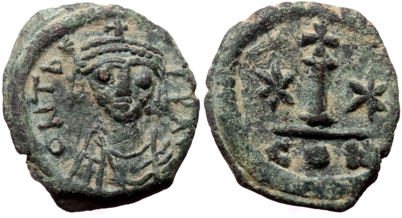 MAURICE TIBERIUS, AE, Decanummium (Bronze, 3.20 g. 18 mm.) Constantinople. 582-6...