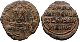 Constantine VII Porphyrogenitus with Romanus I, AE, Follis. (Bronze, 5.25 g. 27 mm.) Constantinople. 913-959 AD.