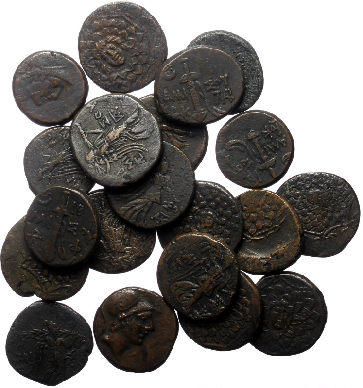 20 Greek AE coins (Bronze, 150.35g) 20 Greek AE coins (Bronze, 150.35g)

Weigh...