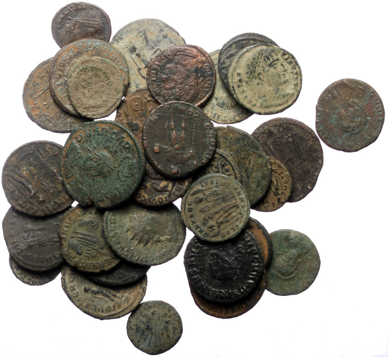 33 Roman AE coins (Bronze, 98,09g) 33 Roman AE coins (Bronze, 98,09g)

Weight:...