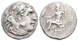 Greek, KINGS OF MACEDON, Alexander III 'the Great' (Circa 336-323 BC). AR Drachm. (17,5 mm, 3,8 g)
Head of Herakles to right, wearing lion skin headd...
