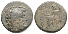 SELEUCID KINGDOM. (Ae. 6,47g / 19,1 mm). 1st century BC Antioch. (RPC I 4216). Obv: Laureate head of Zeus on the right. Rev: Zeus sitting on the left,...