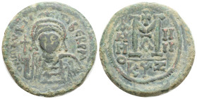 BYZANT, Mauricius Tiberius, 582 - 602 n. Chr. AE 40 Nummi (12,9 g. 29,5 mm.) 585 - 586 n. Chr. Mzst. Kyzikos. Vs.: O N mAVRIC TIbER PP A, frontale Pan...