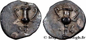 CALABRIA - TARAS
Type : Obole 
Date : c. 330-302 AC. 
Mint name / Town : Tarente 
Metal : silver 
Diameter : 9,5  mm
Orientation dies : 2  h.
Weight :...