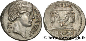 SCRIBONIA
Type : Denier 
Date : 62 AC. 
Mint name / Town : Rome 
Metal : silver 
Millesimal fineness : 950  ‰
Diameter : 18  mm
Orientation dies : 5  ...
