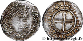CHARLES THE SIMPLE, ROBERT AND RAOUL
Type : Denier au portrait 
Date : c. 898-936 
Date : n.d. 
Mint name / Town : Tours-Chinon 
Metal : silver 
Diame...