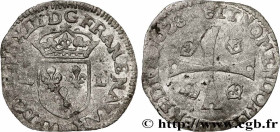 LOUIS XIII
Type : Douzain huguenot 
Date : 1628 
Mint name / Town : Montauban 
Metal : billon 
Diameter : 24  mm
Orientation dies : 6  h.
Weight : 1,3...
