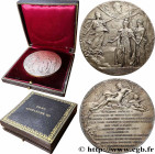 III REPUBLIC
Type : Médaille, Pose de la première pierre du pont Alexandre III 
Date : 1900 
Metal : silver plated bronze 
Diameter : 70  mm
Engraver ...