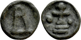 BASIL I THE MACEDONIAN (867-886). Ae. Cherson