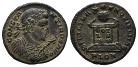 Constantine I. AD 307/310-337. AE Follis (19mm, 3.61 g). Londinium (London) mint. Struck AD 322-323. Laureate bust right, wearing trabea and holding e...