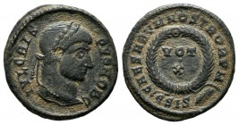 Crispus, Caesar (Costantinus I, 306-337), AE Nummus (18mm, 2.48g). Siscia. IVL CRIS - PVS NOB C, laureate head right / CAESARVM NOSTRORVM, in center, ...
