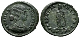 Fausta (Augusta, 324-326 AD.) wife of Constantine I. AE Follis (19mm, 2.60g). Cyzicus mint, 3rd officina, struck 325-326 AD. FLAV MAX FAVSTA AVG, drap...