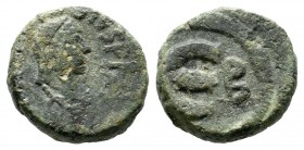 Justinian I. 527-565 AD. AE Pentanummium (11mm, 2.18g). Constantinople mint, 2nd officina. D N IVSTINIANVS P P AVG, pearl-diademed, draped and cuirass...