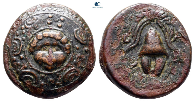 Kings of Macedon. Alexander III "the Great" 336-323 BC. 
Bronze Æ

17 mm, 3,9...