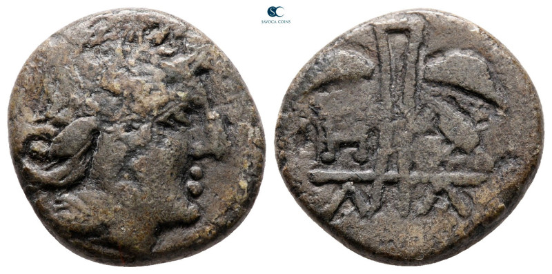 Thrace. Apollonia Pontica circa 400-330 BC. 
Bronze Æ

18 mm, 4,46 g



v...