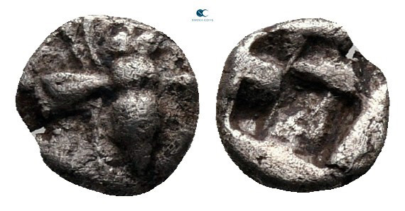 Ionia. Ephesos circa 550-500 BC. 
Tetartemorion AR

5 mm, 0,20 g



very ...