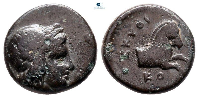 Ionia. Kolophon circa 330-285 BC. 
Bronze Æ

13 mm, 1,98 g



very fine