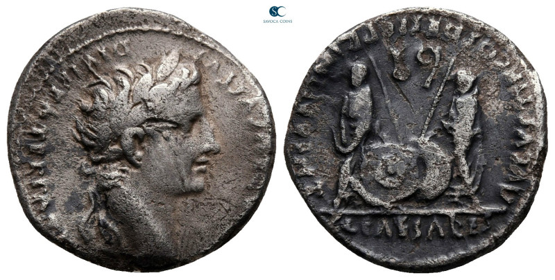 Augustus 27 BC-AD 14. Lugdunum
Denarius AR

18 mm, 3,70 g



very fine