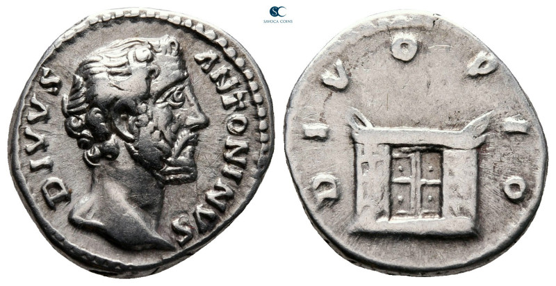 Divus Antoninus Pius AD 161. Rome
Denarius AR

18 mm, 3,30 g



very fine