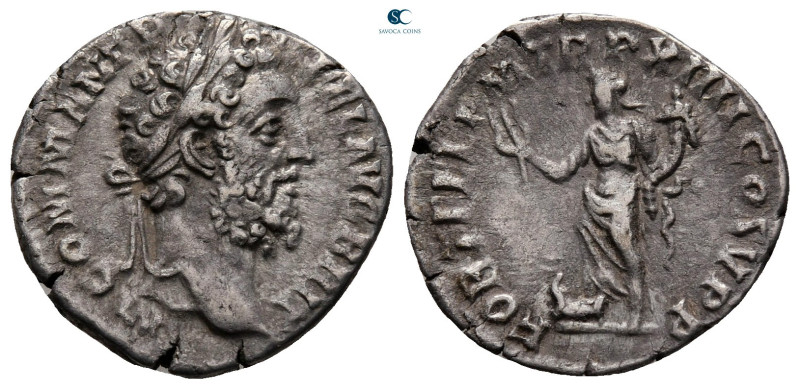 Commodus AD 180-192. Rome
Denarius AR

18 mm, 2,56 g



very fine