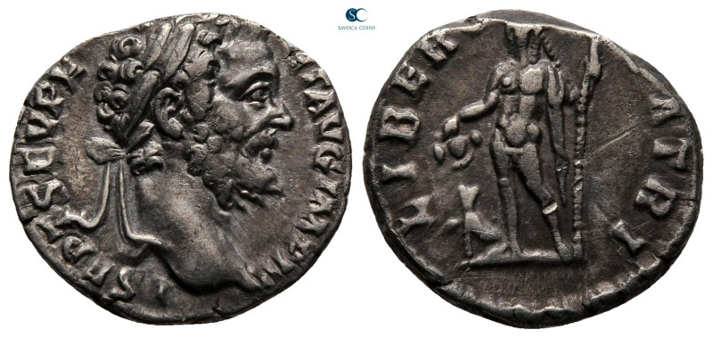 Septimius Severus AD 193-211. Rome
Denarius AR

17 mm, 2,69 g



very fin...