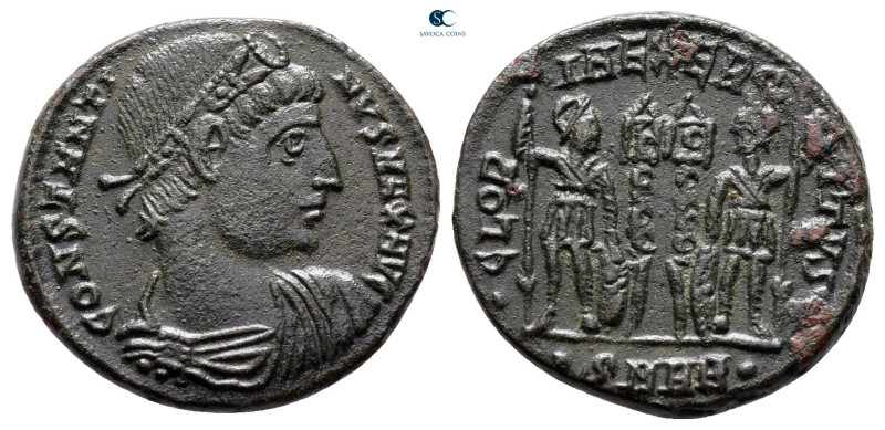 Constantine I the Great AD 306-337. Heraclea
Follis Æ

19 mm, 2,75 g



v...