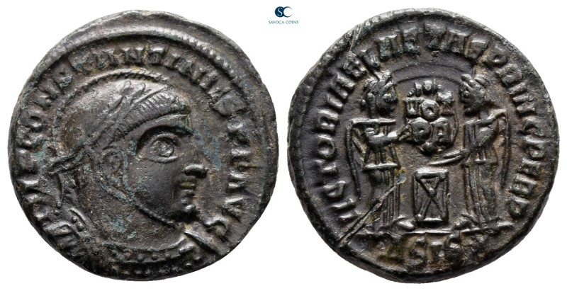 Constantine I the Great AD 306-337. Siscia
Follis Æ

17 mm, 3,27 g



ver...