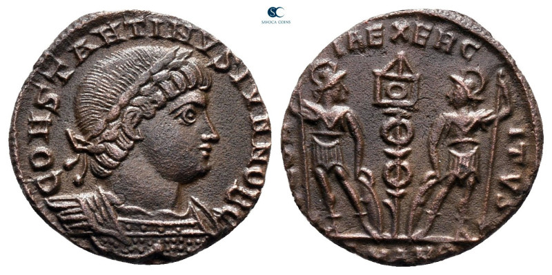 Constantine II, as Caesar AD 317-337. Antioch
Follis Æ

15 mm, 1,39 g



...