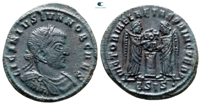 Licinius II, as Caesar AD 317-324. Siscia
Follis Æ

20 mm, 2,96 g



very...