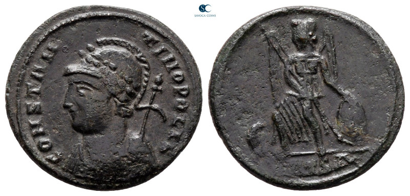 City Commemoratives AD 330-354. Thessaloniki
Follis Æ

19 mm, 2,34 g



n...