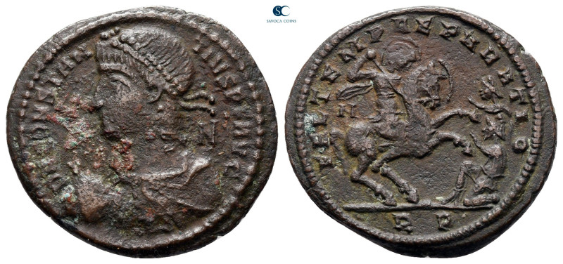 Constantius II AD 347-361. Rome
Follis Æ, "Persecution" issue

23 mm, 4,13 g...