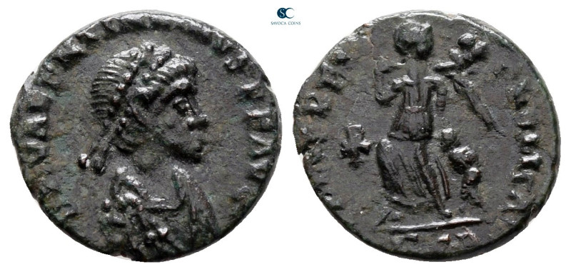 Valentinian II AD 375-392. Uncertain mint
Follis Æ

14 mm, 1,09 g



very...