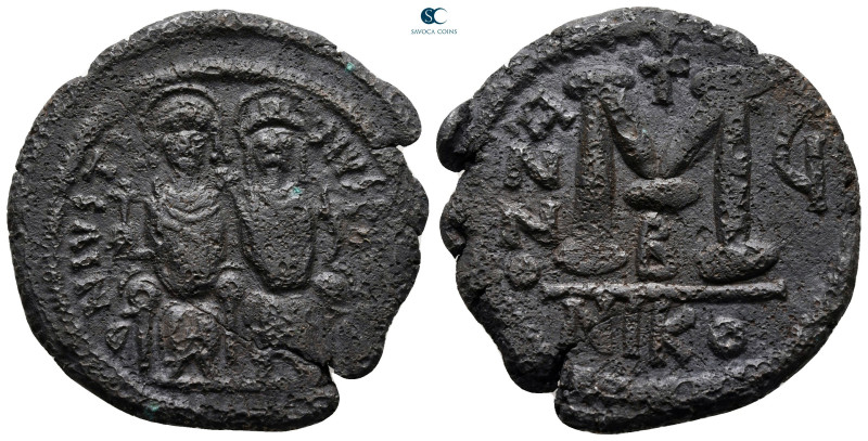 Justin II and Sophia AD 565-578. Nikomedia
Follis or 40 Nummi Æ

31 mm, 11,90...